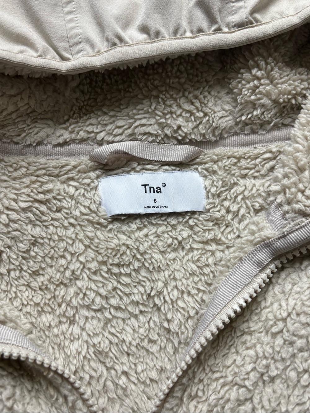 Aritzia TNA Keaton Hoodie - Picture 3 of 4